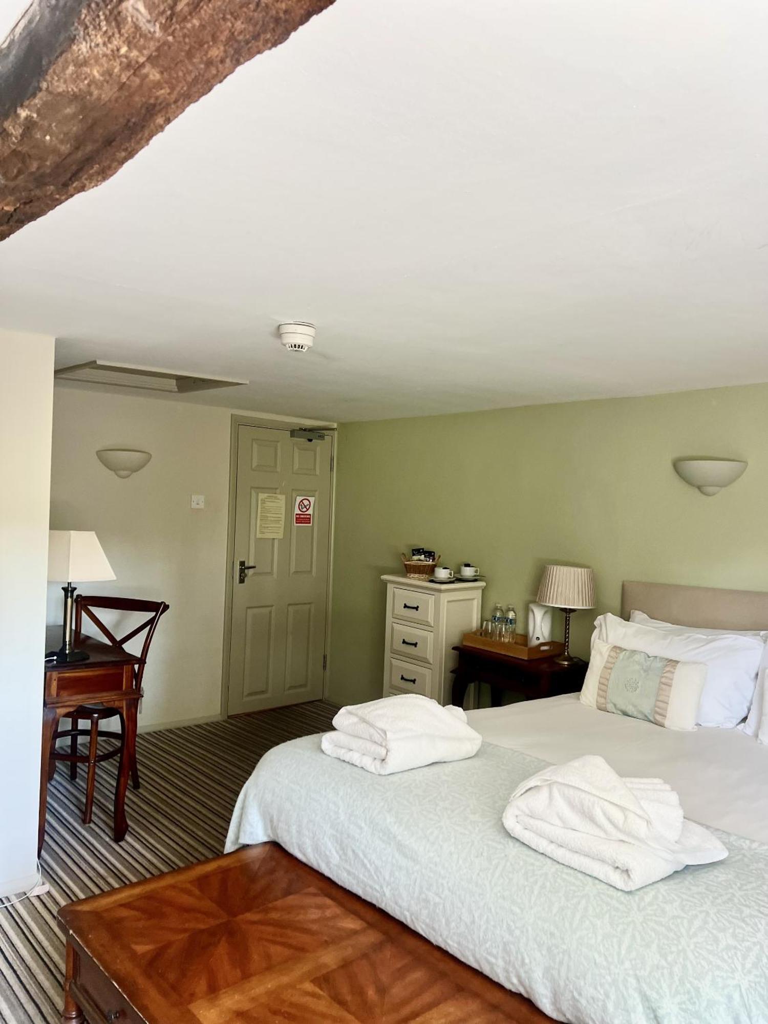 Hotel The Parson Woodforde Weston Longville Habitación foto