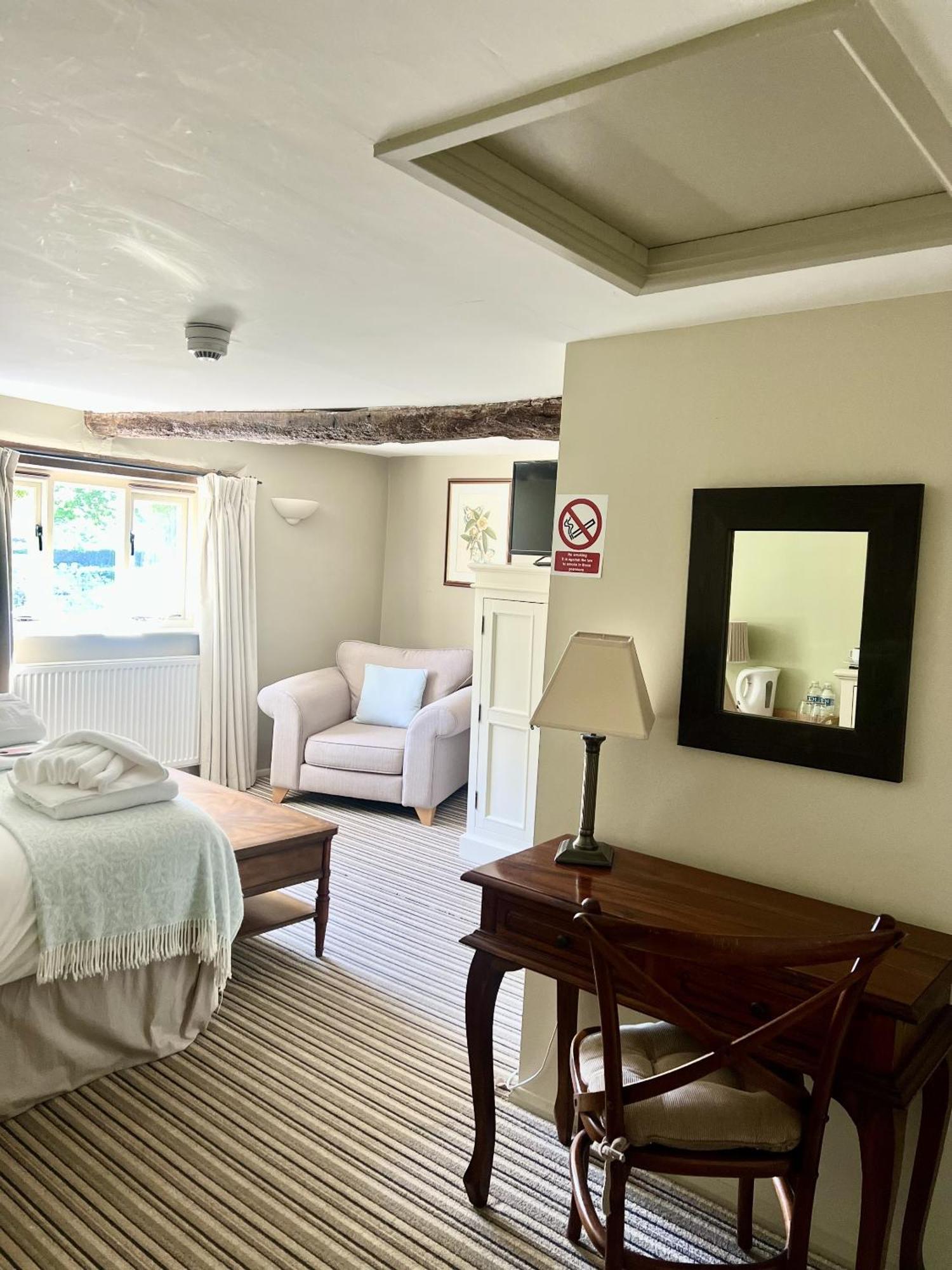 Hotel The Parson Woodforde Weston Longville Habitación foto